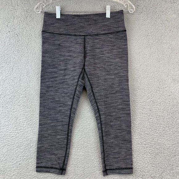 Lululemon Women Cropped Legging Size 6 yoga workout - Picture 2 of 9